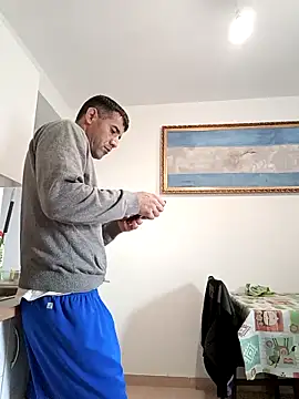 Snapshot of juanignacioargentino chatting on February 8, 2:27 pm juanignacioargentino online show from February 8, 2:27 pm