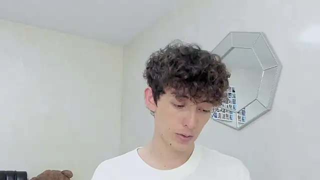 miketwink online show from January 18, 8:11 pm