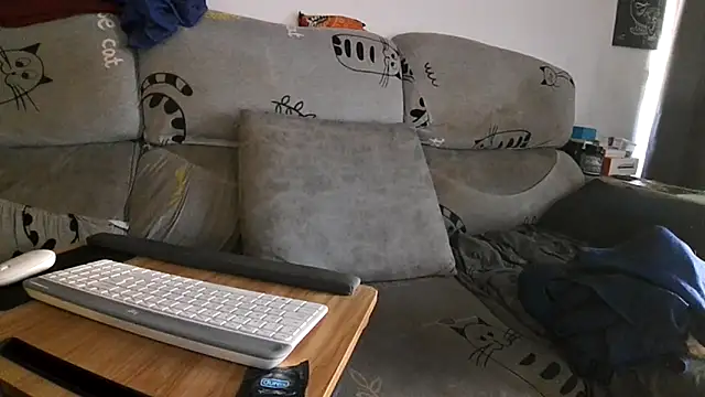 Snapshot of Usame_como_quieras chatting on October 7, 12:09 pm Usame como quieras online show from October 7, 12:09 pm