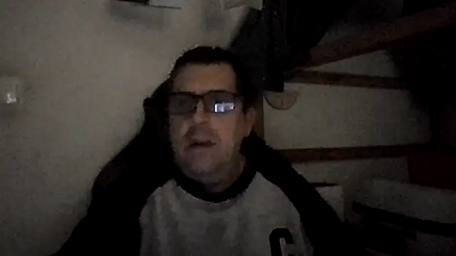 Snapshot of Usame_como_quieras chatting on January 27, 12:05 pm Usame como quieras online show from January 27, 12:05 pm