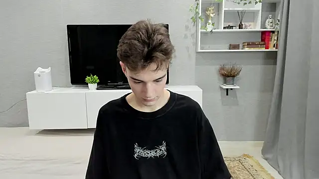 avegothy- online show from February 8, 4:57 pm