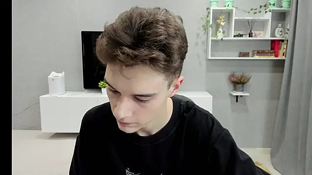 avegothy- online show from February 7, 6:45 pm