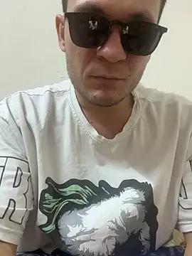 Snapshot of devilXAngel5 chatting on September 26, 9:01 pm devilXAngel5 online show from September 26, 9:01 pm