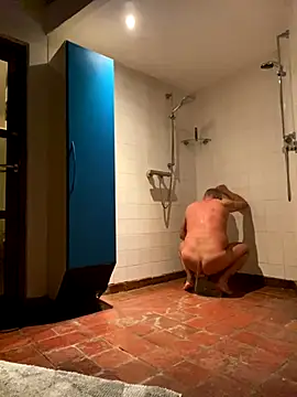 BOOTS online show from December 18, 11:56 pm