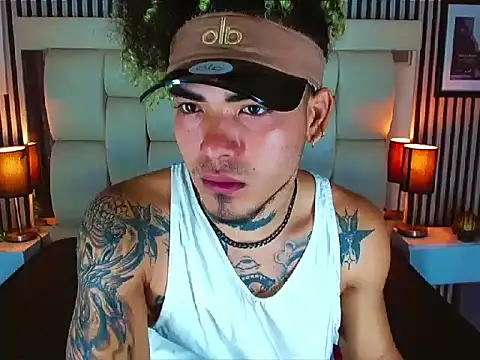 LihanJor 23 online show from December 4, 1:51 pm