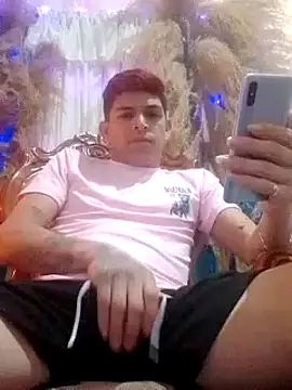 duquehotvoy online show from February 8, 11:02 pm