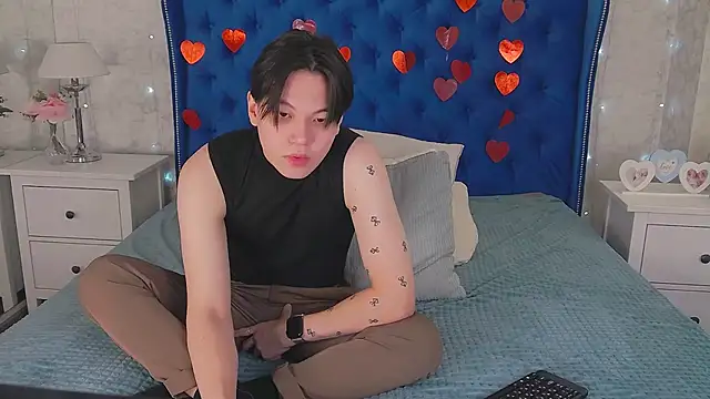 Snapshot of just_gay_ chatting on February 26, 1:19 pm just gay  online show from February 26, 1:19 pm