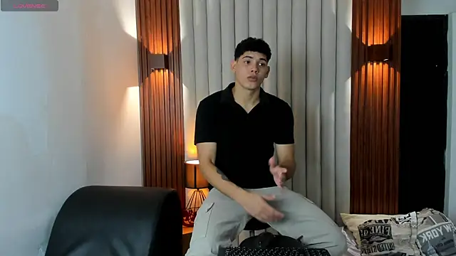 Justin mack online show from December 17, 8:26 pm