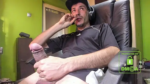 BigCumShoot online show from March 5, 6:23 am