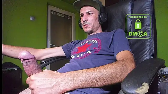 BigCumShoot online show from September 29, 7:29 am