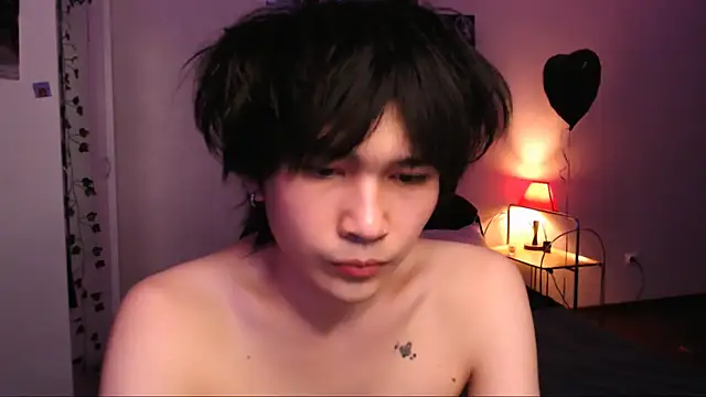 Snapshot of rennnuts chatting on September 23, 6:18 pm rennnuts online show from September 23, 6:18 pm