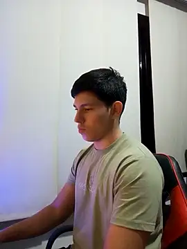 JamesCr  online show from February 7, 4:16 am