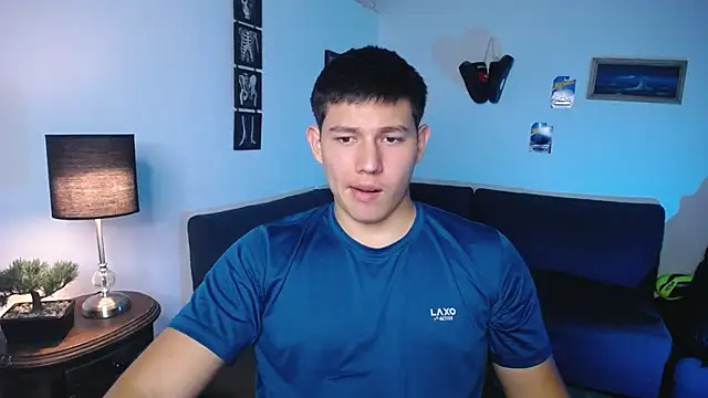 JamesCr  online show from March 30, 11:17 pm