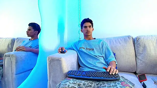 papi hotxx online show from February 10, 2:19 am