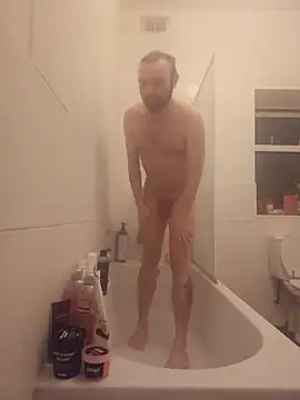 Aquaca1910 online show from February 6, 11:58 pm