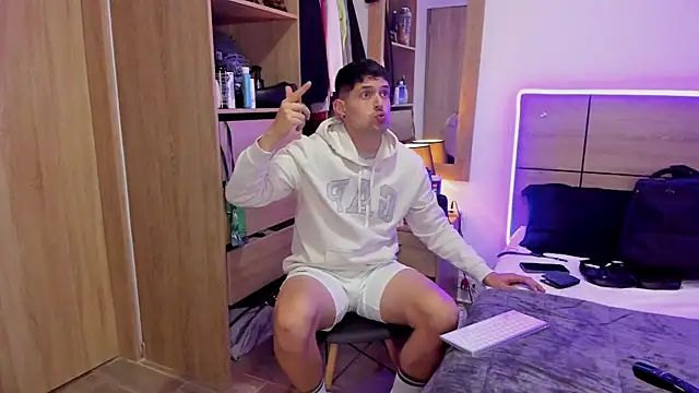 ILoveNYStyle online show from March 18, 10:39 am