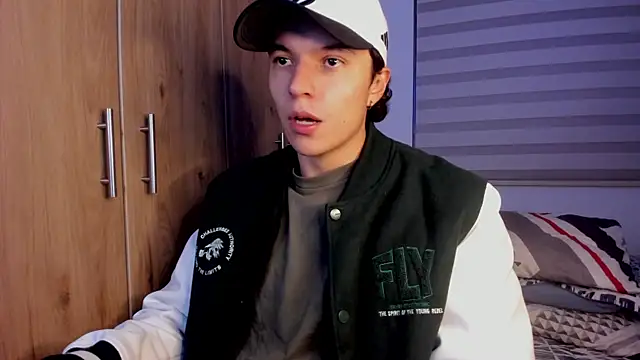 Mastrangelo xxx online show from December 23, 4:10 am