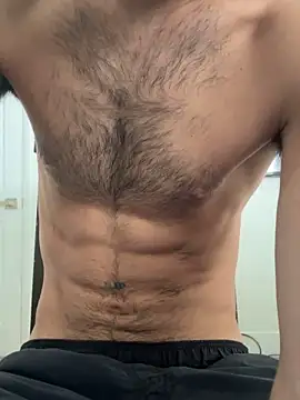 Bicho13132 online show from October 3, 6:35 pm