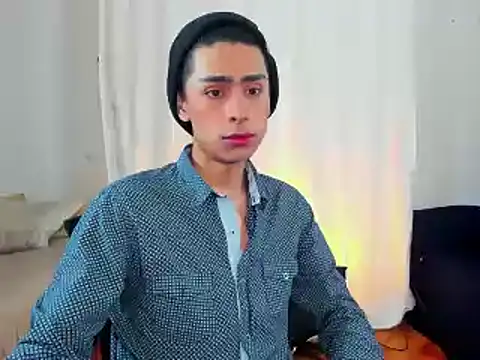 Snapshot of steve__gray chatting on February 10, 2:16 pm steve gray online show from February 10, 2:16 pm