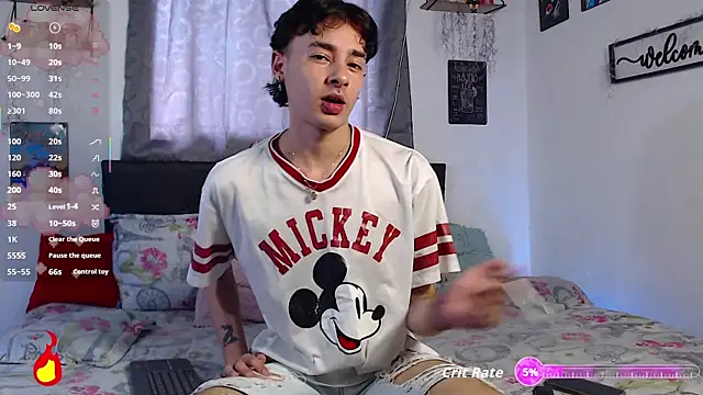 kyle clint07 online show from June 26, 5:37 pm