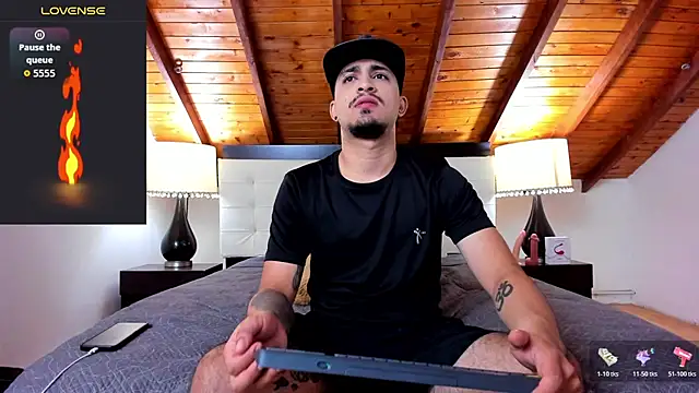 Sebastian Berne online show from November 8, 7:50 pm