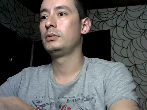 vampireathome online show from March 18, 7:00 am