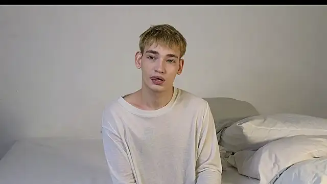 Julian wins online show from February 8, 11:31 pm