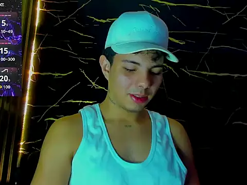 Alessandro 1610 online show from June 5, 4:06 am