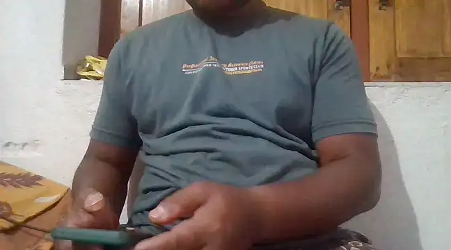 Snapshot of Mohan_Patel_35 chatting on February 12, 2:21 pm Mohan Patel 35 online show from February 12, 2:21 pm