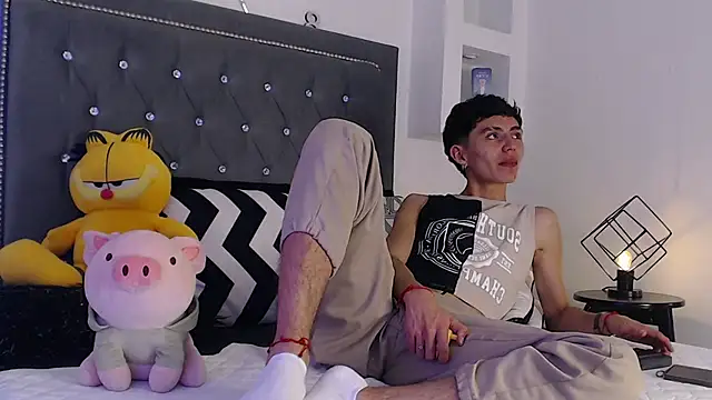 MaikyCooper online show from March 17, 1:46 am