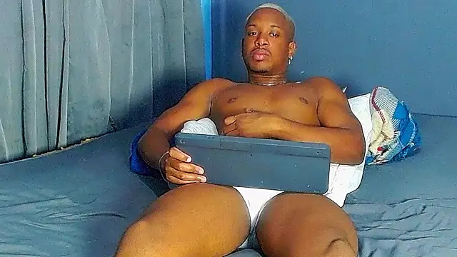 Snapshot of JackBlackone chatting on September 20, 4:40 pm JackBlackone online show from September 20, 4:40 pm