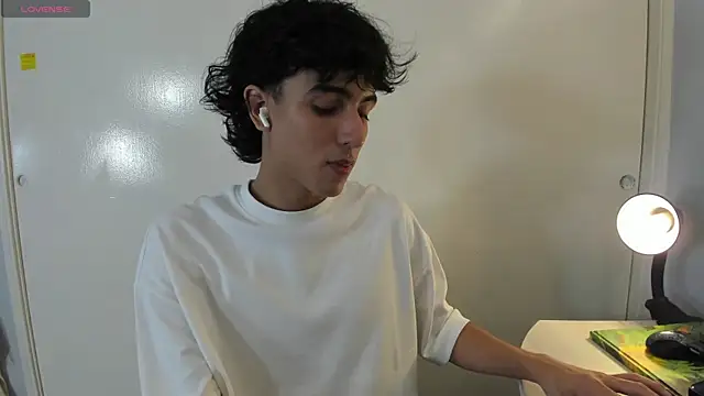 salvatore montt online show from March 9, 4:38 am