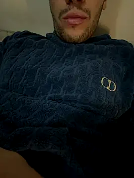 yaxxx03 online show from October 19, 7:39 pm