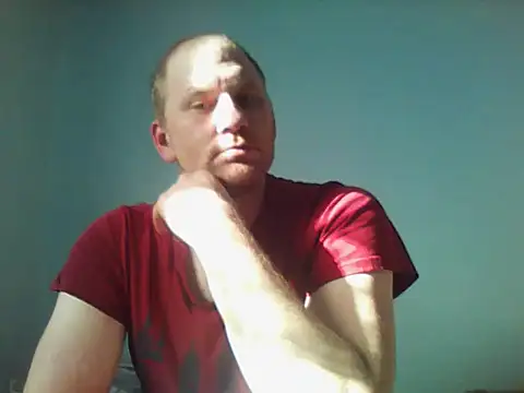 Krzysiekg123 online show from January 18, 10:39 am