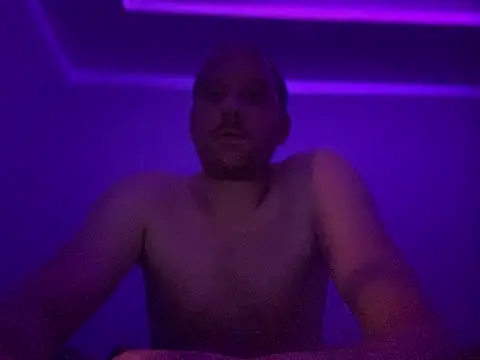 Snapshot of Krzysiekg123 chatting on February 15, 12:16 am Krzysiekg123 online show from February 15, 12:16 am