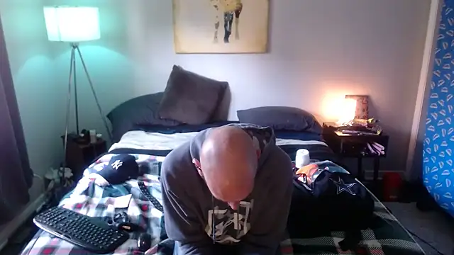 TommyDoggg online show from March 28, 12:05 pm