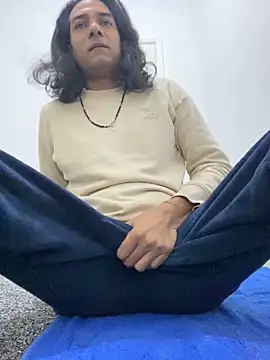 Fuckboy2535 online show from March 3, 5:56 pm