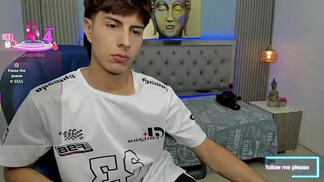 Estiv18  online show from December 2, 6:38 am