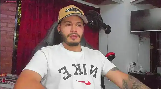 Snapshot of ragnar_lothbrok777 chatting on March 21, 2:50 am ragnar lothbrok777 online show from March 21, 2:50 am