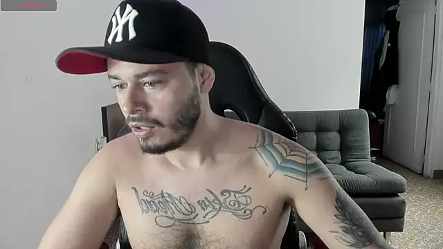 Snapshot of ragnar_lothbrok777 chatting on September 19, 5:46 pm ragnar lothbrok777 online show from September 19, 5:46 pm