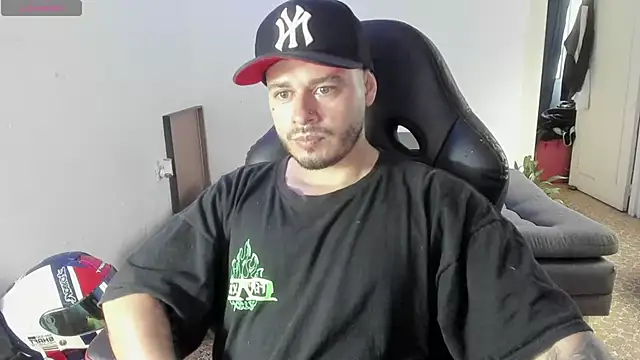 Snapshot of ragnar_lothbrok777 chatting on September 22, 10:09 pm ragnar lothbrok777 online show from September 22, 10:09 pm