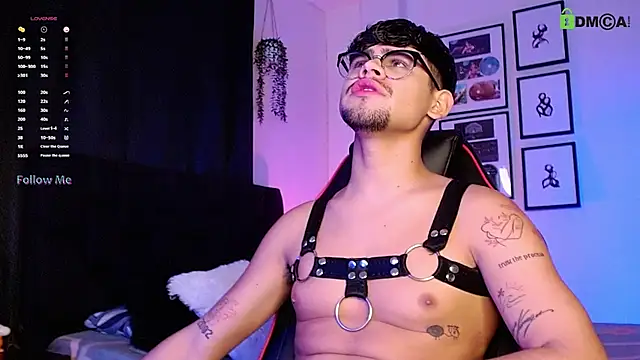 isaac-saenz online show from November 11, 10:15 pm