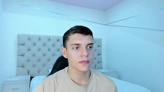 JacobRoberts1 online show from November 16, 9:17 pm