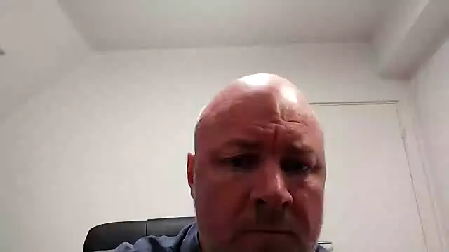 Snapshot of Lucifer29cm chatting on March 3, 11:38 am Lucifer29cm online show from March 3, 11:38 am