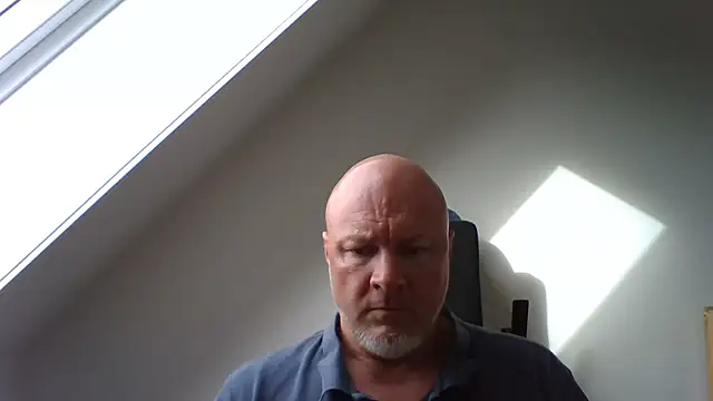 Snapshot of Lucifer29cm chatting on October 22, 11:58 am Lucifer29cm online show from October 22, 11:58 am