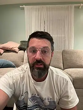 plaintreebull online show from August 8, 2:29 am