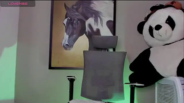 Snapshot of mattiwsmorris_ chatting on September 18, 5:15 pm mattiwsmorris  online show from September 18, 5:15 pm