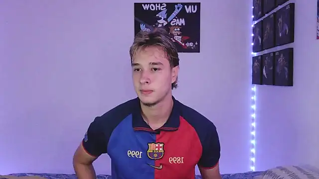 Snapshot of jack_walker190 chatting on September 23, 4:23 am jack walker190 online show from September 23, 4:23 am