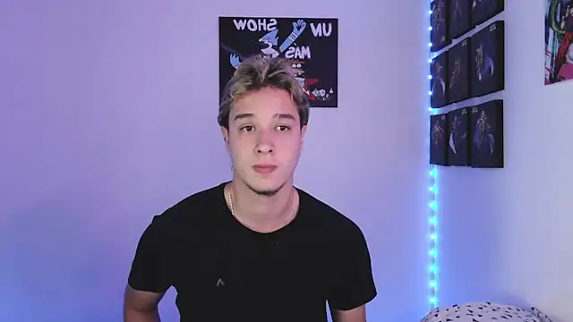 Snapshot of jack_walker190 chatting on October 1, 5:33 am jack walker190 online show from October 1, 5:33 am