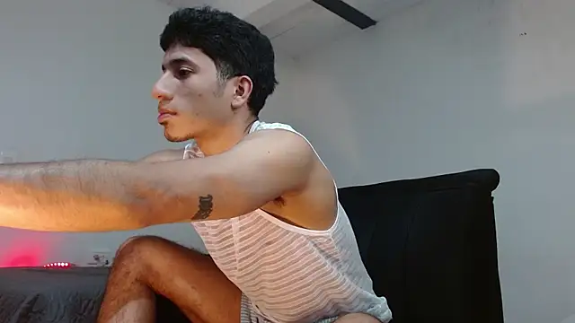 AngelHil online show from April 18, 2:57 am